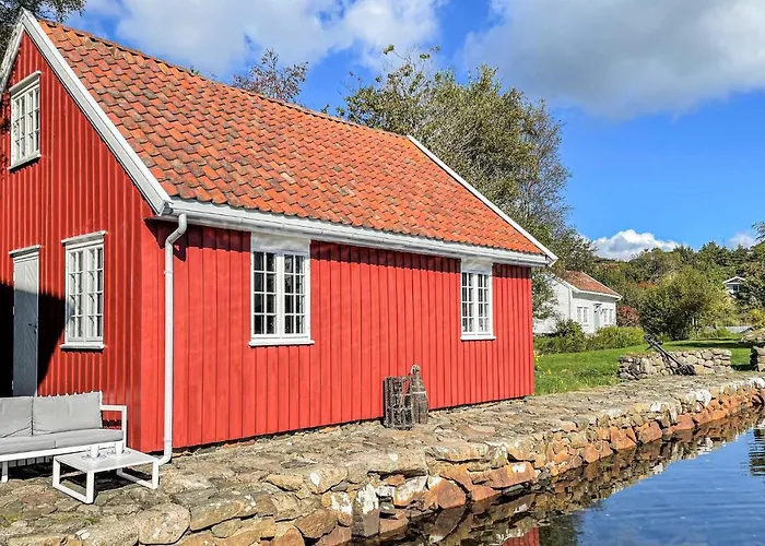 Gorgeous In With Kitchen Holiday home