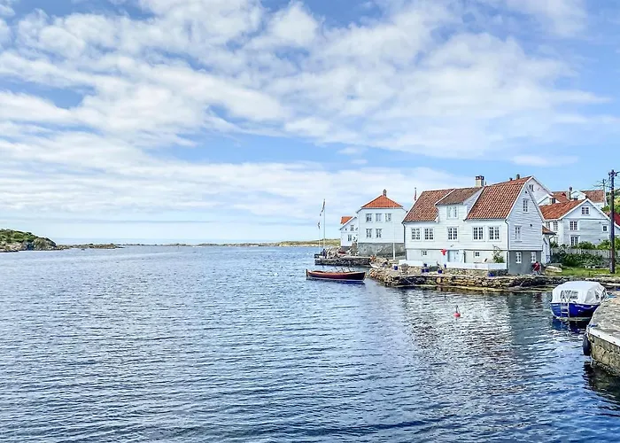 Gorgeous In With Kitchen Holiday home Farsund