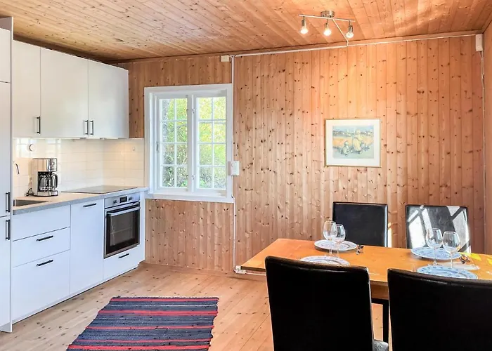 Gorgeous In With Kitchen